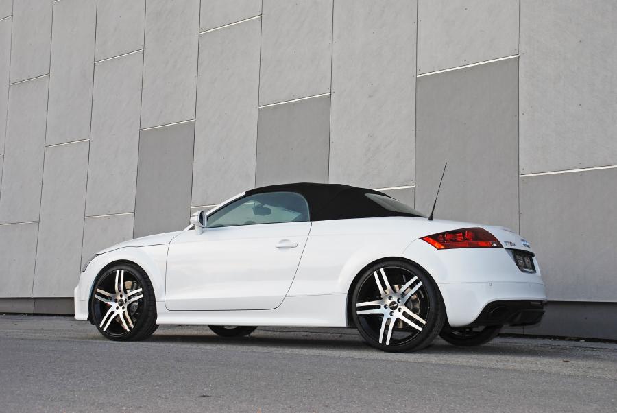  Audi TT RS Roadster by O.CT Tuning 2010 года  (фото 4 из 13)